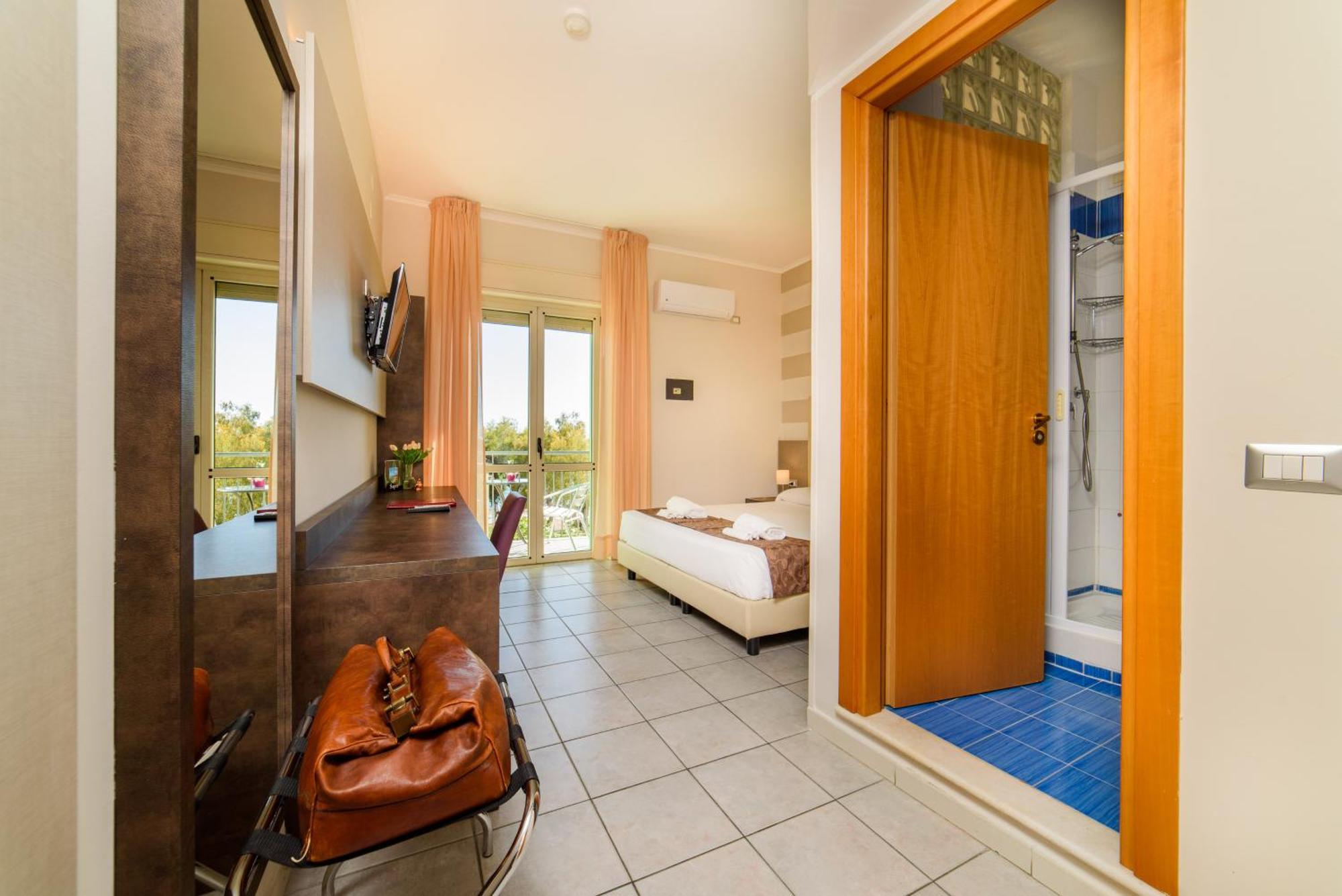 סאפרי Hotel Tirreno מראה חיצוני תמונה