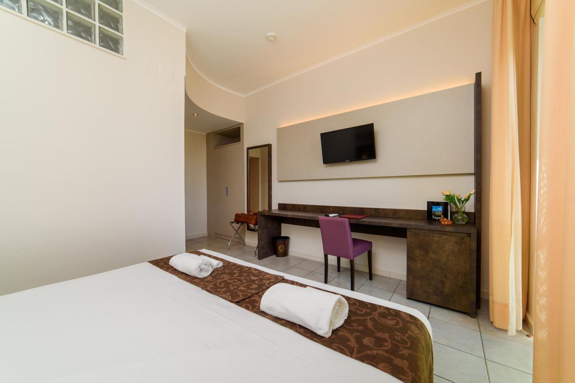 סאפרי Hotel Tirreno מראה חיצוני תמונה