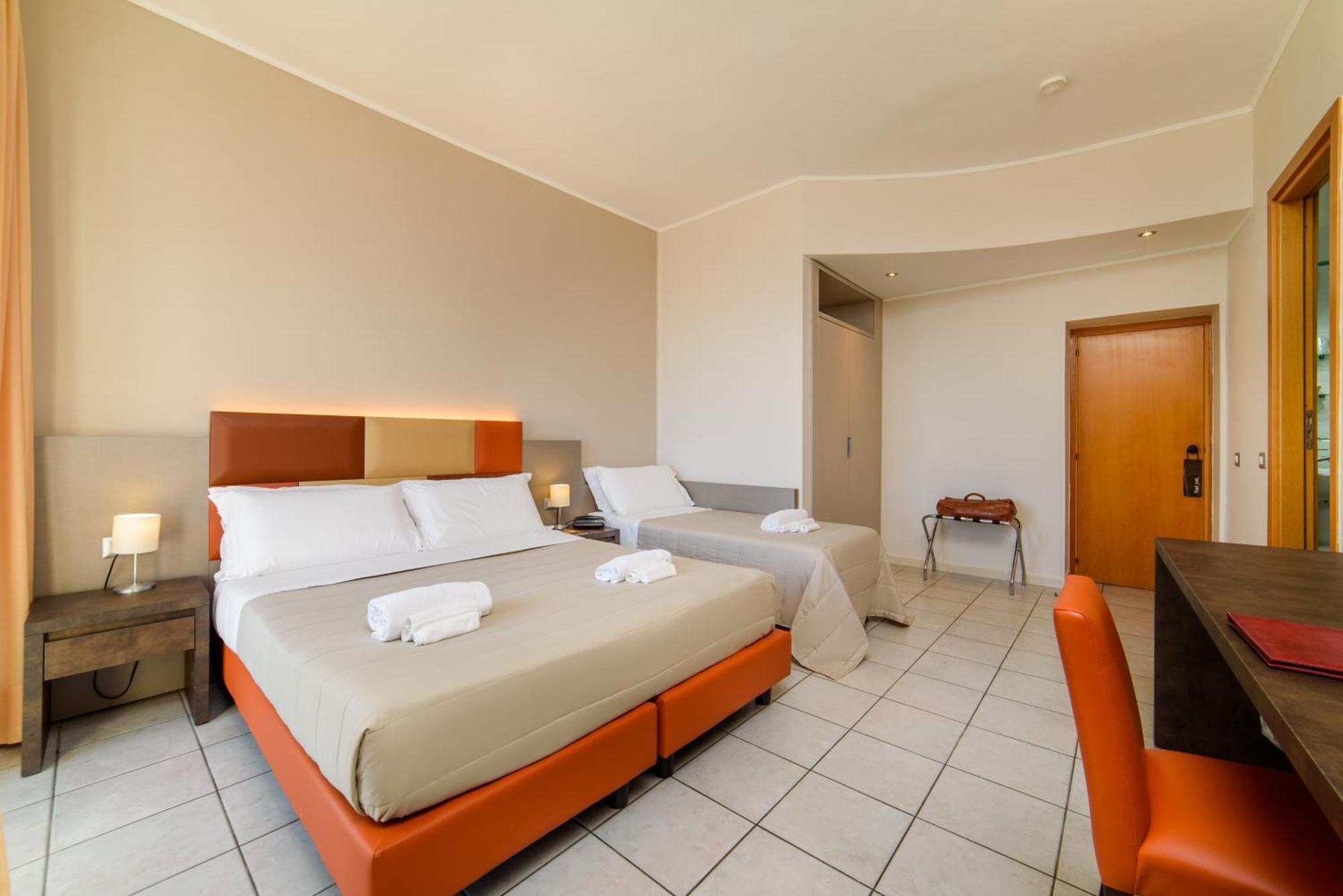 סאפרי Hotel Tirreno מראה חיצוני תמונה