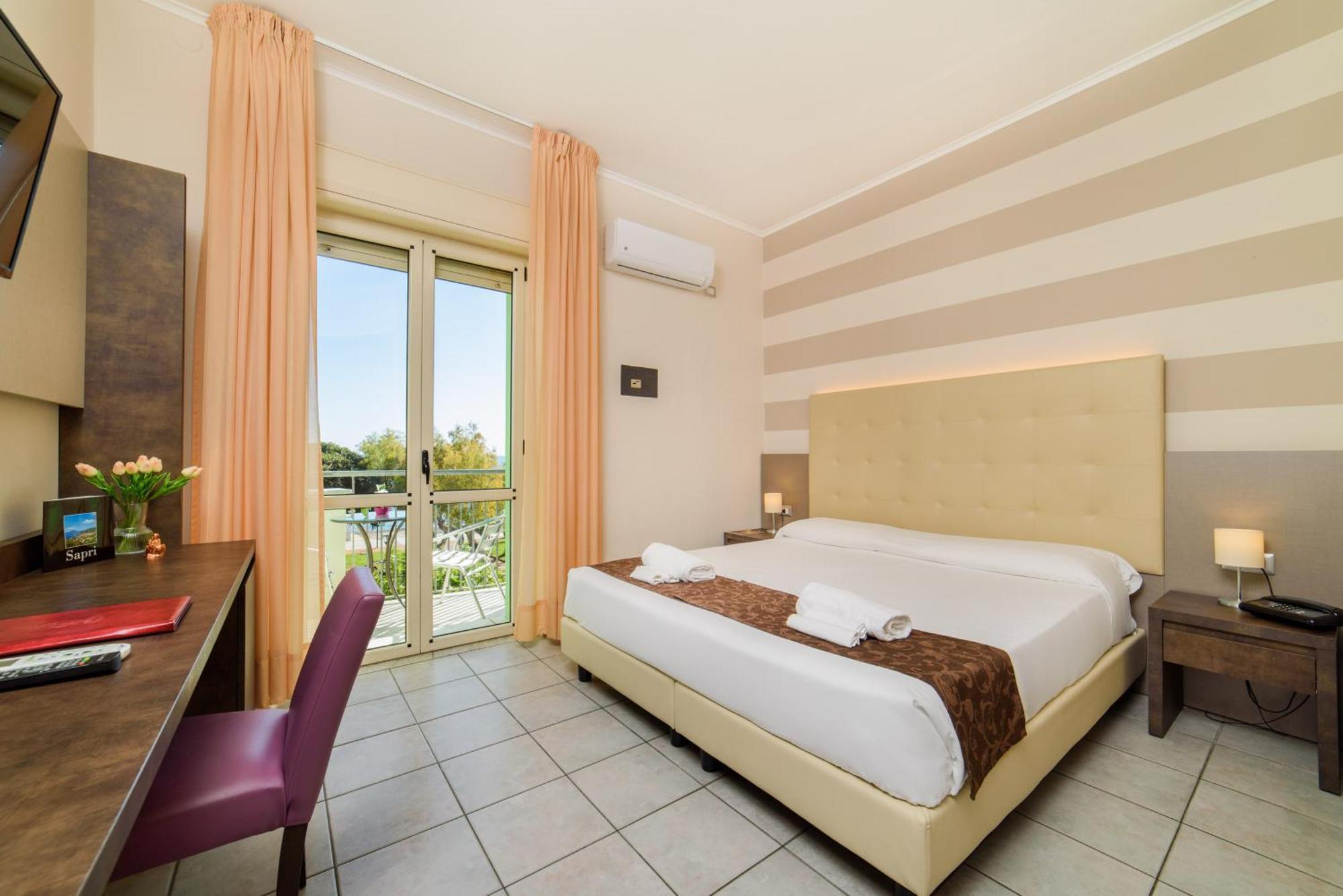 סאפרי Hotel Tirreno מראה חיצוני תמונה