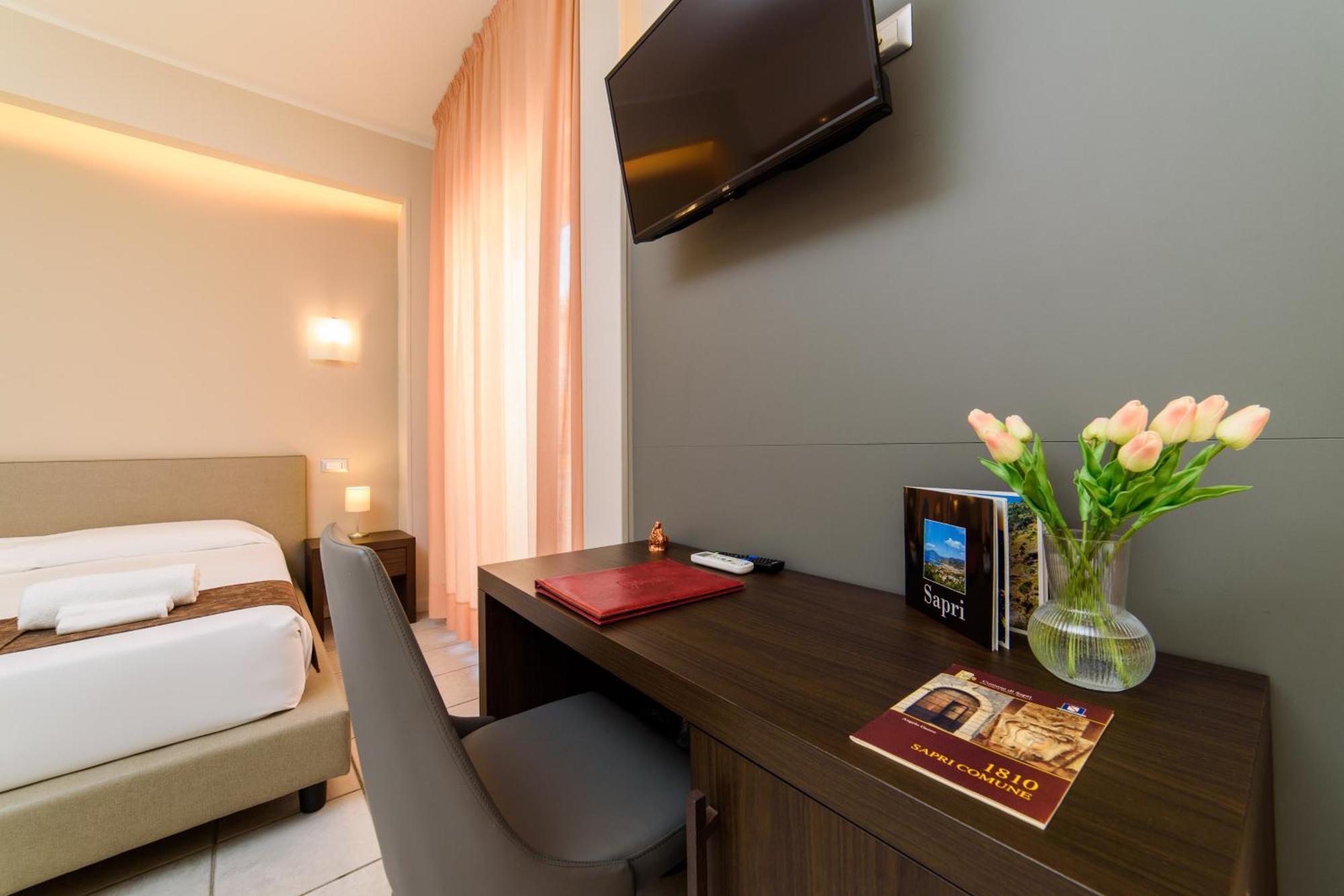סאפרי Hotel Tirreno מראה חיצוני תמונה