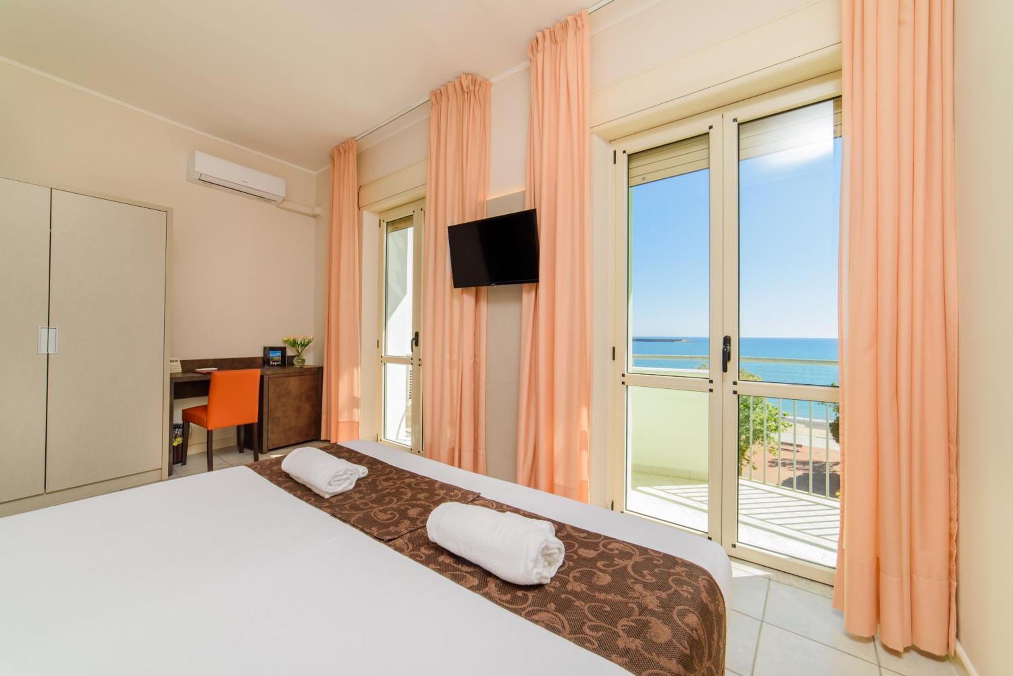 סאפרי Hotel Tirreno מראה חיצוני תמונה