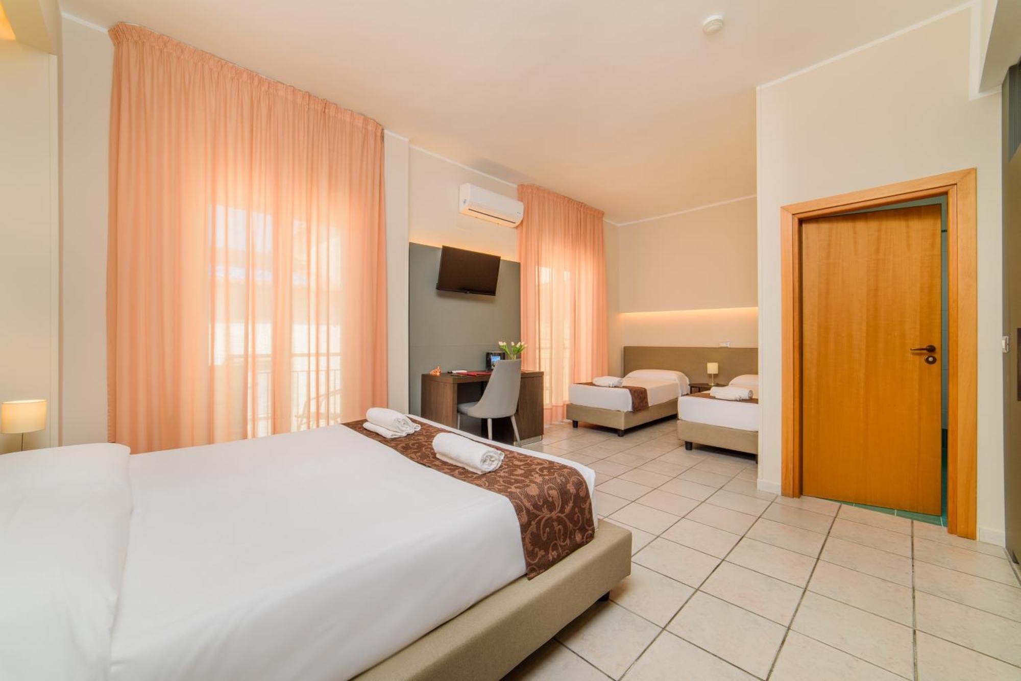 סאפרי Hotel Tirreno מראה חיצוני תמונה