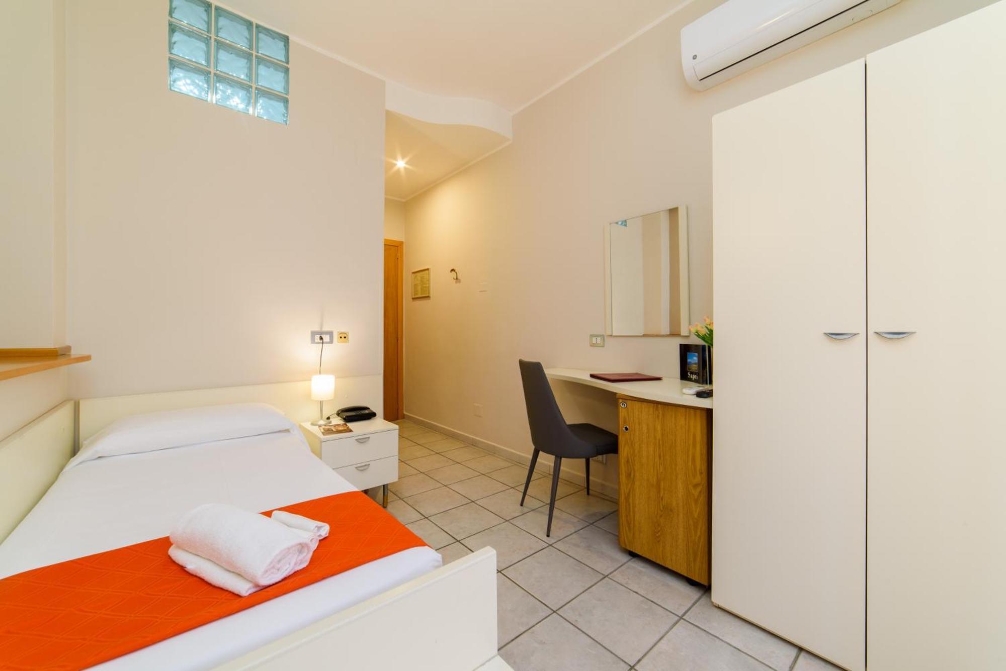 סאפרי Hotel Tirreno מראה חיצוני תמונה