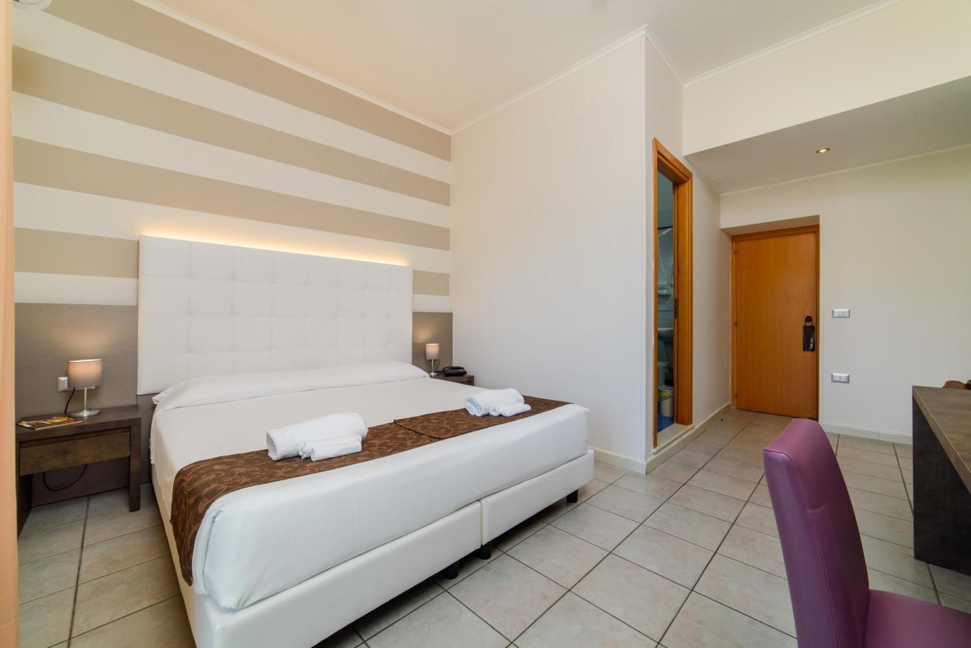 סאפרי Hotel Tirreno מראה חיצוני תמונה