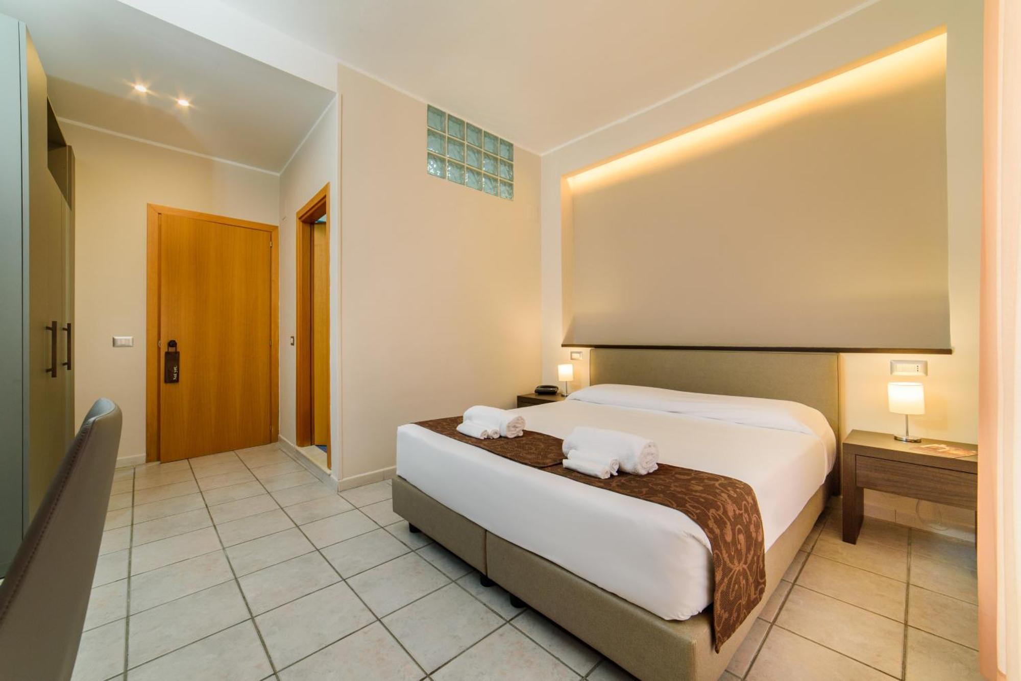 סאפרי Hotel Tirreno מראה חיצוני תמונה