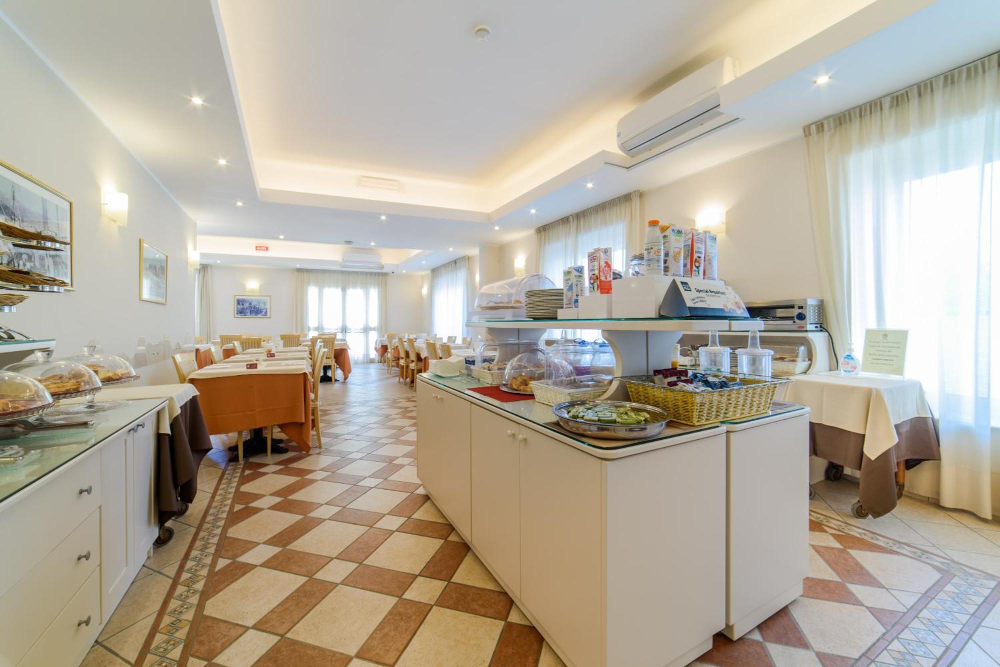 סאפרי Hotel Tirreno מראה חיצוני תמונה