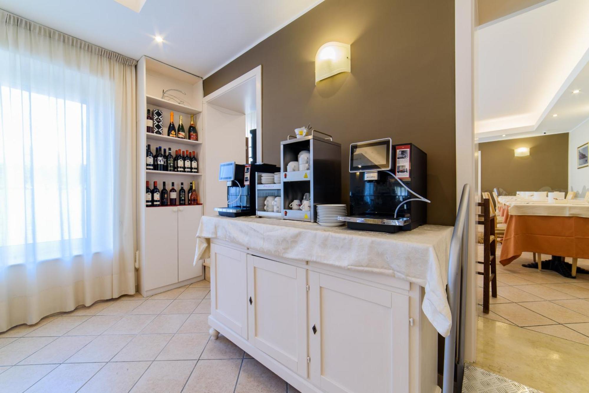 סאפרי Hotel Tirreno מראה חיצוני תמונה