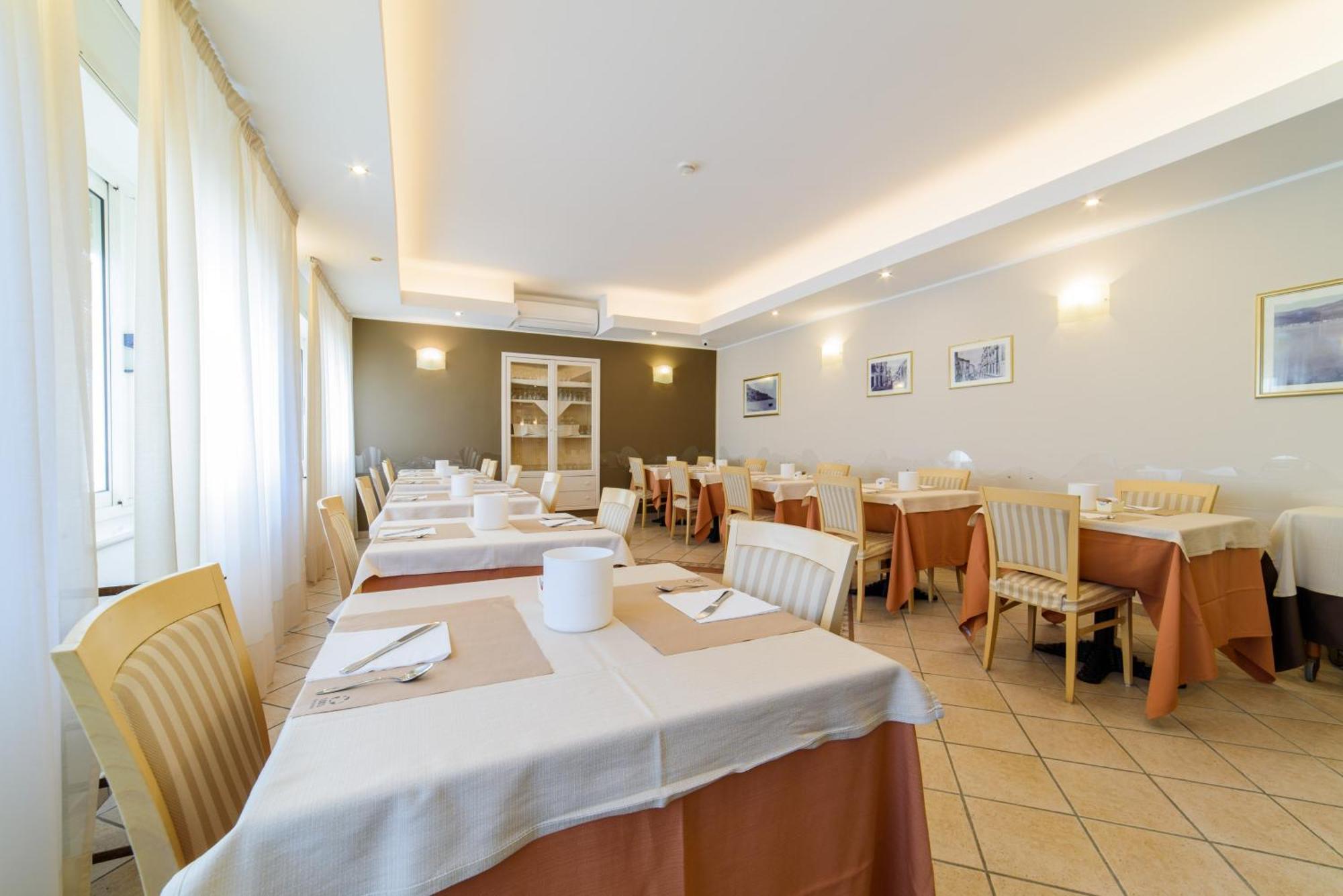 סאפרי Hotel Tirreno מראה חיצוני תמונה