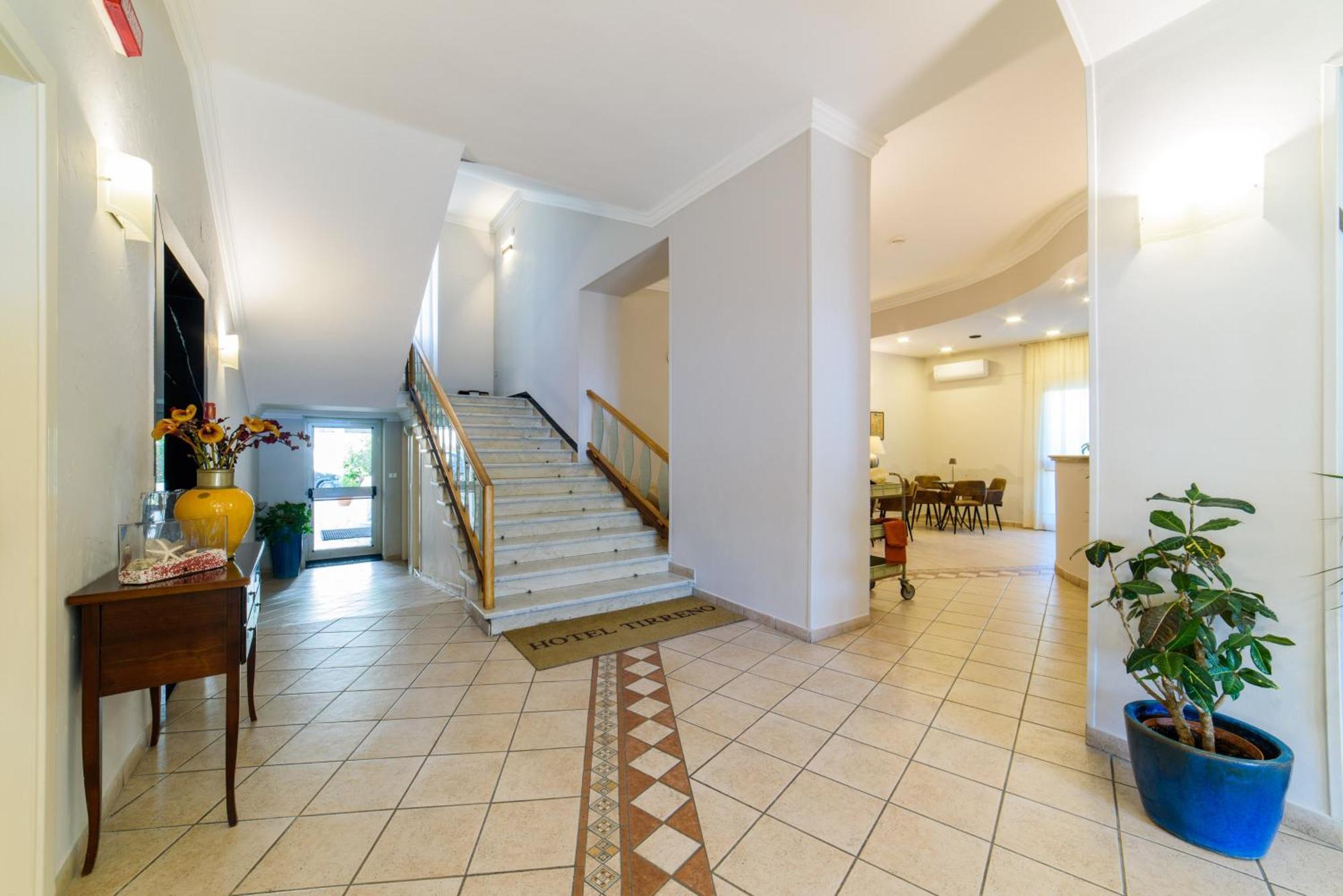 סאפרי Hotel Tirreno מראה חיצוני תמונה